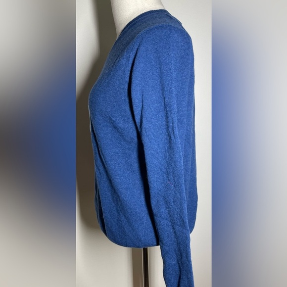 Piombo | Wool V Neck Sweater | Blue | Large - Picture 3 of 5